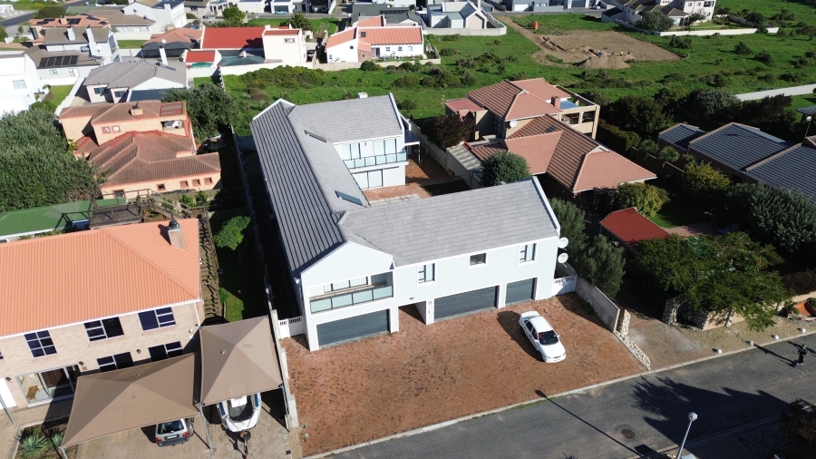 5 Bedroom Property for Sale in Myburgh Park Western Cape